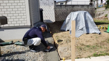 隣地境界ブロック積み