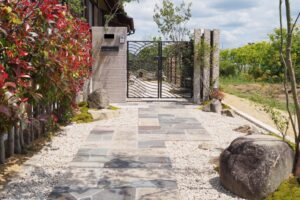 和風モダン外構工事|自然樹形の雑木が美しい四季の変化が楽しめるお庭