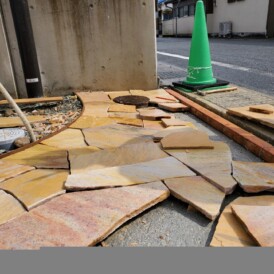 宍粟市外構工事｜自然石貼り