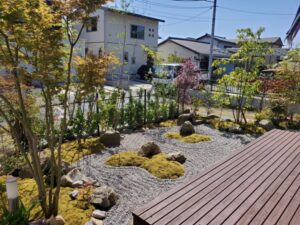 芝生の庭の管理に困り枯山水の和モダン庭園リフォーム｜岡山ガーデンリフォーム工事