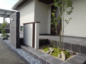 小スペースの和モダンな坪庭 姫路市A様邸