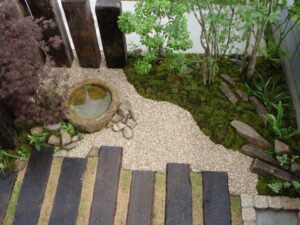 おしゃれな雑木のある坪庭 姫路市M様邸