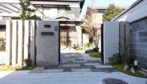 姫路市ガーデンリフォーム｜草引きや庭木の剪定がストレスだった庭リフォーム