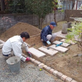 宍粟市山崎町花壇｜御影石のノベ石で花壇